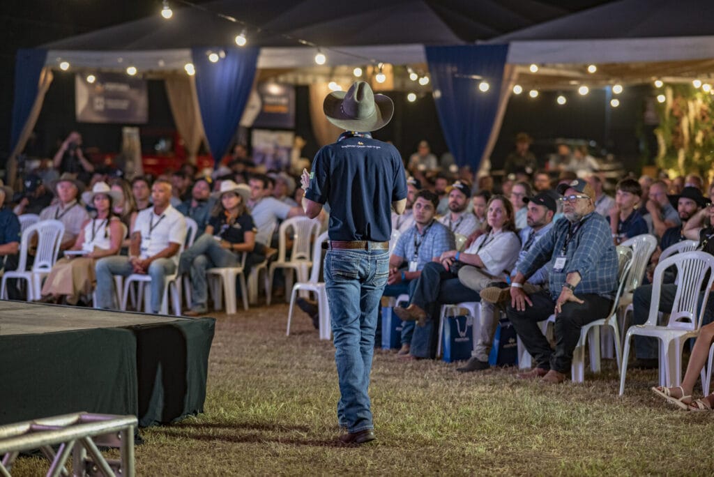 Cópia de CLZ_2514-265